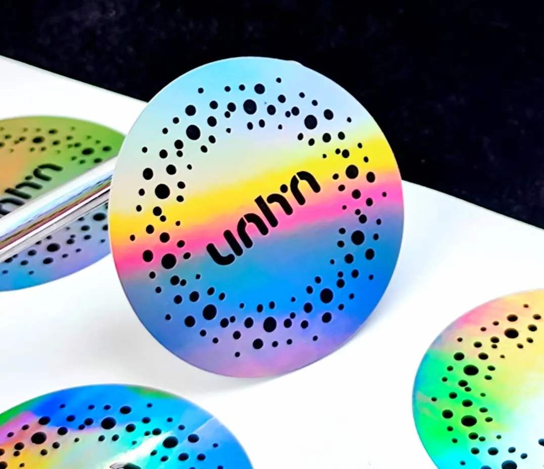 Stiker Holografik Laser: Membuat tren baru yang keren dalam label holografik