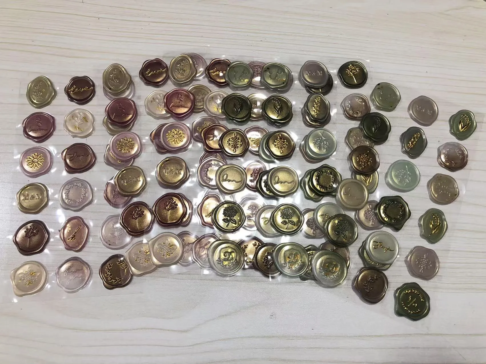 Stiker segel lilin telah dikirim